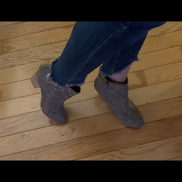 Sparkly booties - Picture 2 of 7